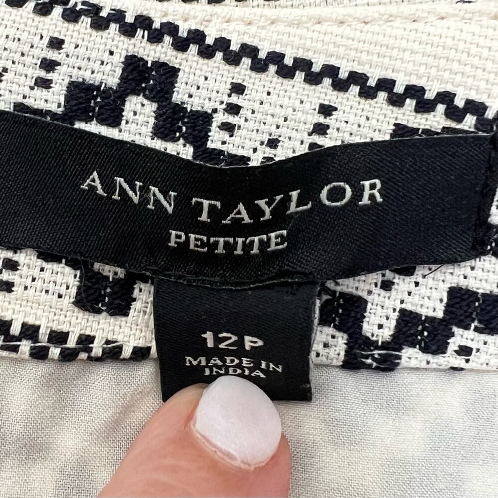 Ann Taylor cream black tribal straight business casual pencil skirt 12P B101 - Picture 2 of 4